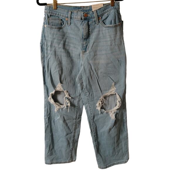 Universal Thread Vintage Straight Distressed Light Wash Denim Jeans 10/30R - Picture 1 of 10